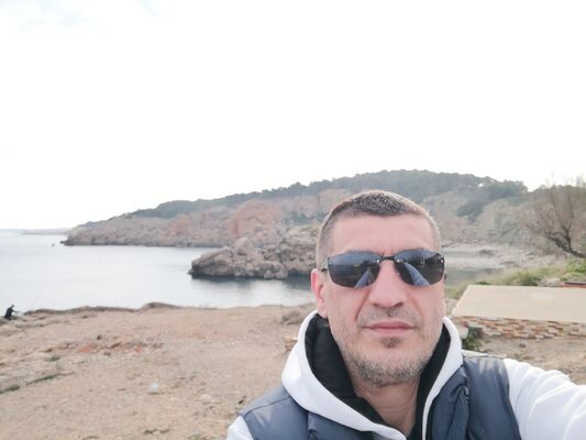  ,   Nicolae, 44 ,   ,   