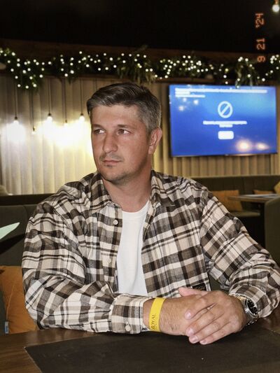 --,   Roman, 31 ,   ,   