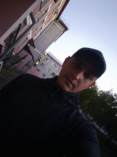  ,   Vitalik, 24 ,  