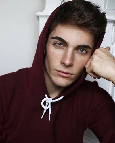  ,   Dmitry, 26 ,   , c , 