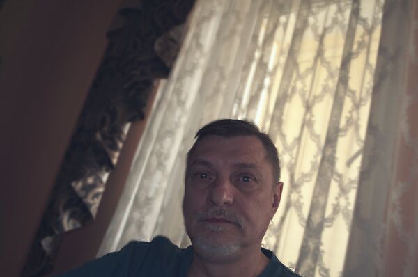 ,   Oleg, 49 ,   ,   