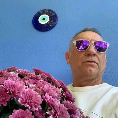  ,   Mark Dave, 48 ,   ,   