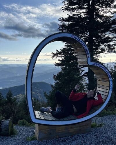  Praha,   Dmytro, 27 ,   ,   