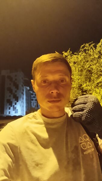  ,   Artur, 36 ,   ,   