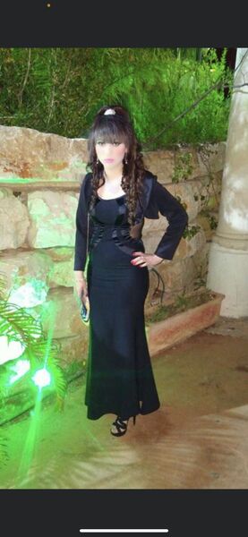  -,   Elena, 33 ,   