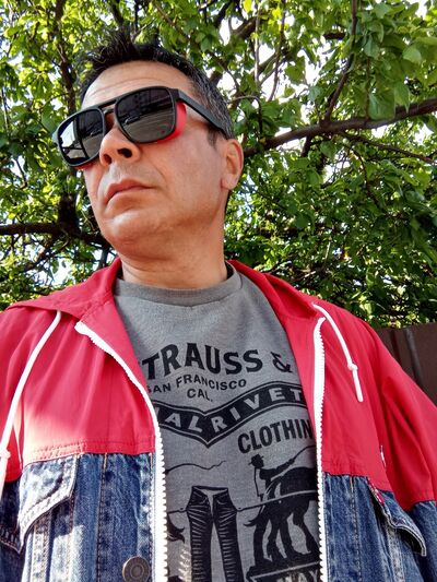  ,   Stas, 53 ,   ,   
