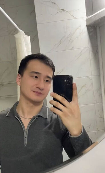  ,   Bauyrzhan, 25 ,   ,   