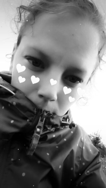  ,   Alexandra, 23 ,   c , 