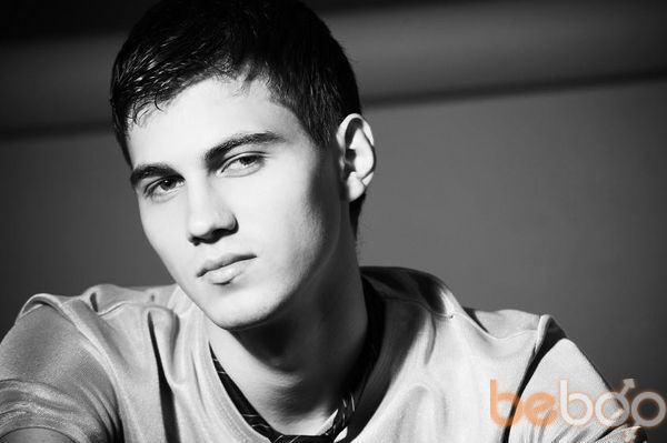  ,   Armen, 32 ,     , c , 