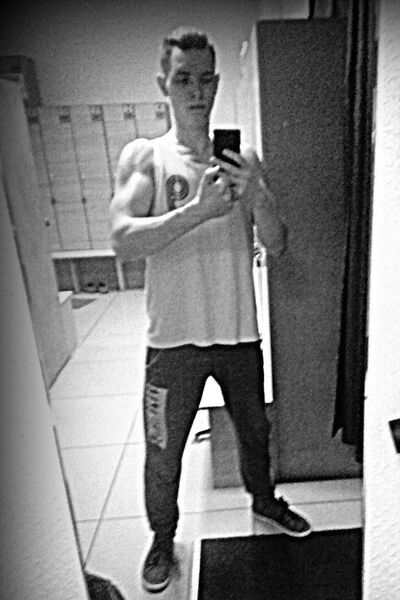  ,   Sergey, 28 ,   ,   , c , 