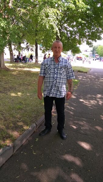  ,   Leonid, 62 ,   ,   , c 