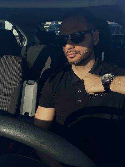  ,   Artur, 30 ,   ,   