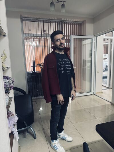  ,   Argel, 32 ,   ,   