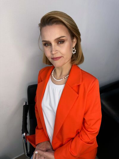 ,   , 44 ,   c 