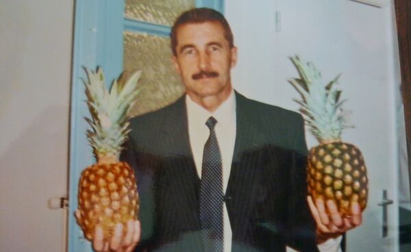  ,   VLADIMIR, 54 ,   ,   , c , 