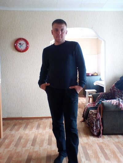  ,   Alex, 33 ,   