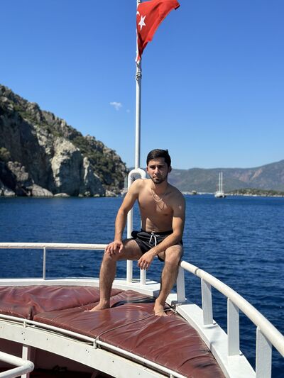  ,   Amir, 24 ,   ,   