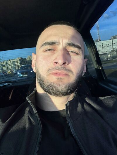  ,   Maksim, 22 ,   ,   , c 