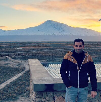  ,   Gevorg, 33 ,   ,   