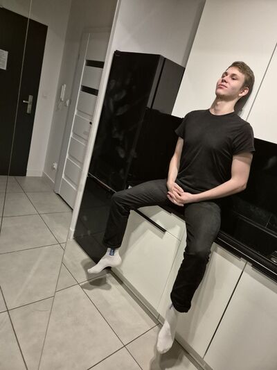  ,   Tymur, 22 ,   ,   