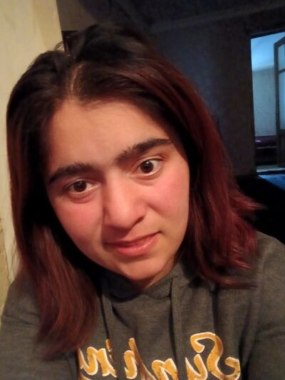  ,   Tinatini, 29 ,   ,   