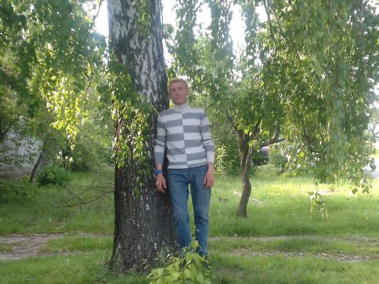  ,   Anton, 32 ,   ,   , c , 
