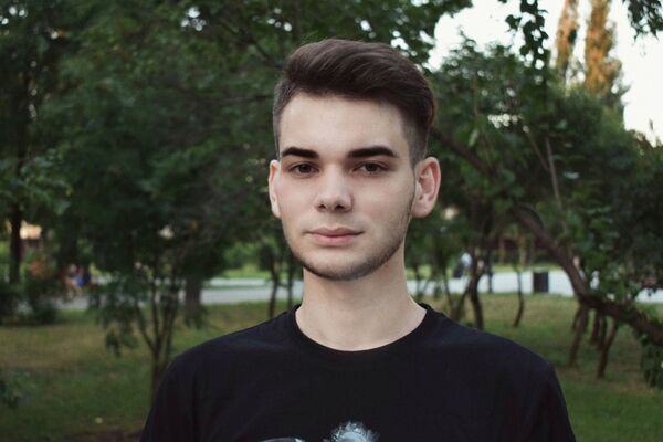  ,   Vlad, 29 ,   