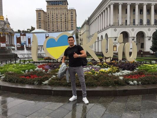  ,   Janik, 34 ,   c 