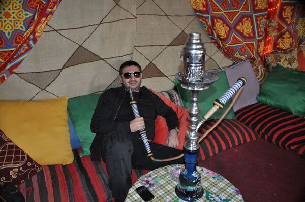  ,   Garik, 40 ,   ,   