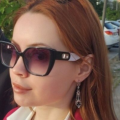  ,   Bauer Di, 22 ,   ,   