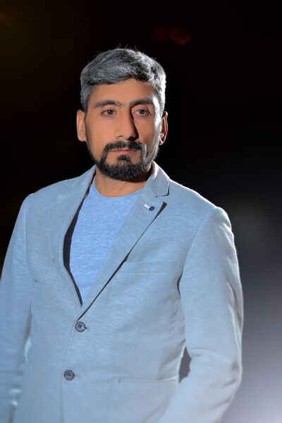 ,   Armen, 48 ,  