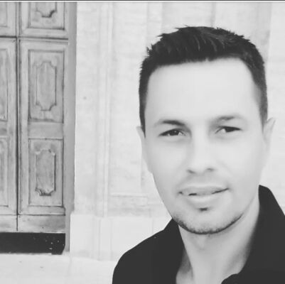  ,   Niko, 39 ,  