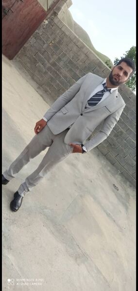  ,   Amir, 33 ,   ,   