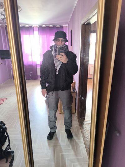  Nuernberg,   , 25 ,  