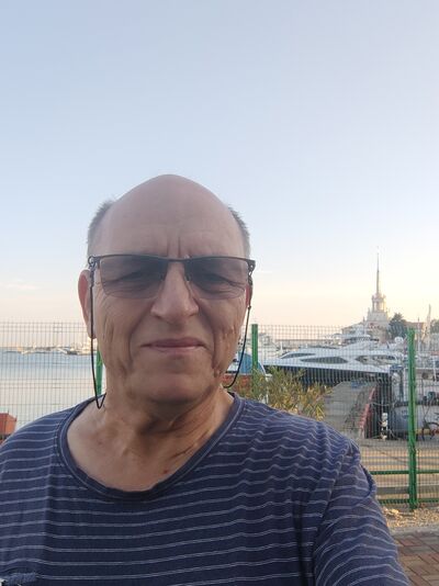  ,   Sergey, 52 ,   ,   