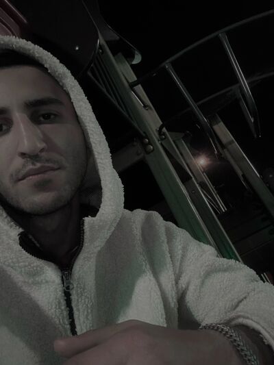 ,   Ali, 26 ,   ,   