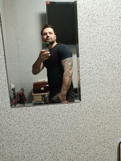  ,   Yurik, 34 ,   ,   , c , 