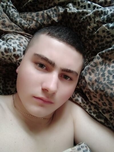  ,   Daniel, 25 ,   