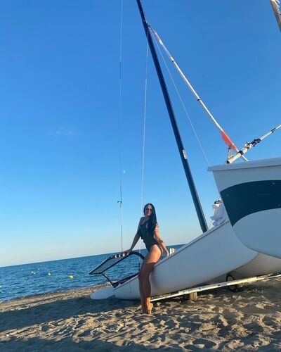  ,   Margarita, 32 ,   ,   