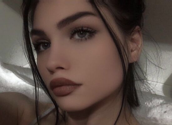  ,   Alina, 19 ,   ,   
