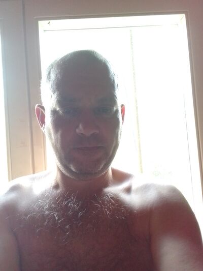  ,   Valentin, 49 ,   ,   , c 