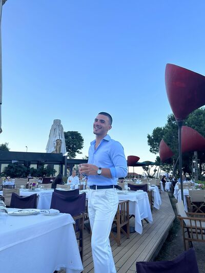  ,   Berkay, 25 ,   ,   