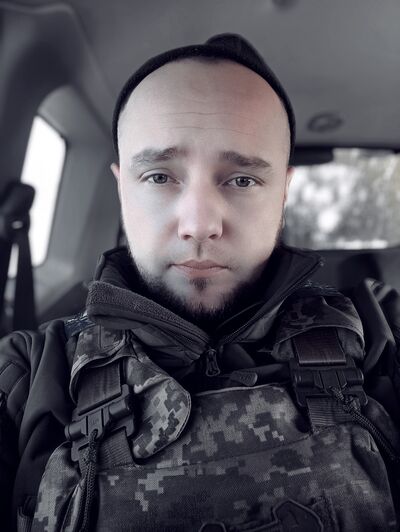  ,   Valerii, 32 ,   ,   