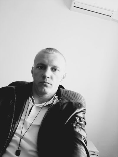  ,   Anton, 33 ,   ,   , c 