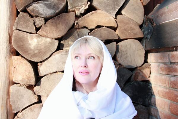  ,   Gala, 62 ,   ,   