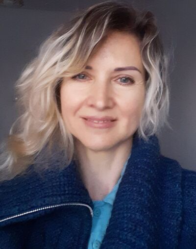 ,   ELENA, 54 ,  