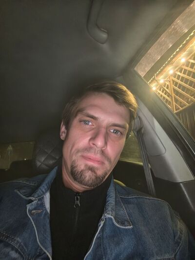  --,   Stilan, 37 ,   ,   