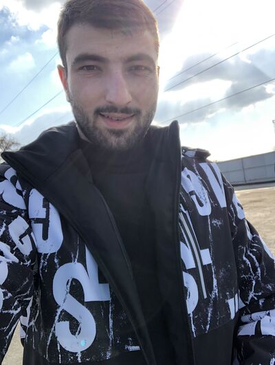  ,   Armen, 26 ,   ,   