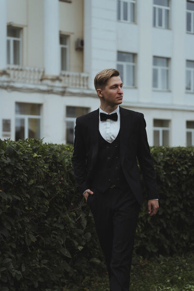  ,   Leonid, 25 ,   ,   , c 