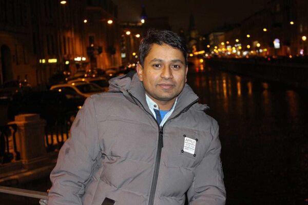  -,   Naeem, 31 ,   ,   , c 